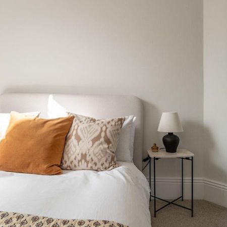 Hitchmans Mews - Stunning 2Bd In Chipping Norton! Apartment Luaran gambar