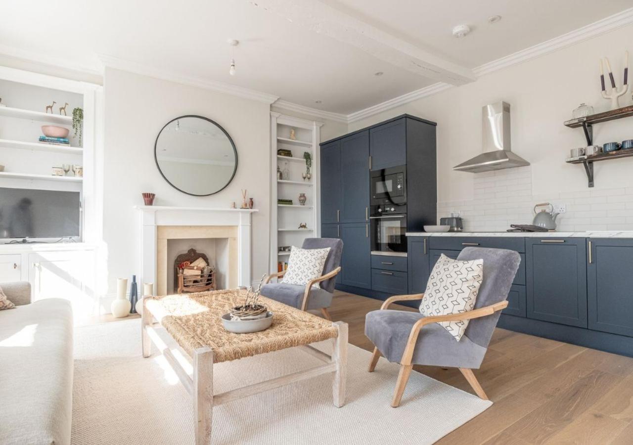 Hitchmans Mews - Stunning 2Bd In Chipping Norton! Apartment Luaran gambar