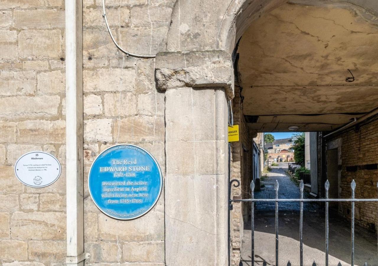 Hitchmans Mews - Stunning 2Bd In Chipping Norton! Apartment Luaran gambar